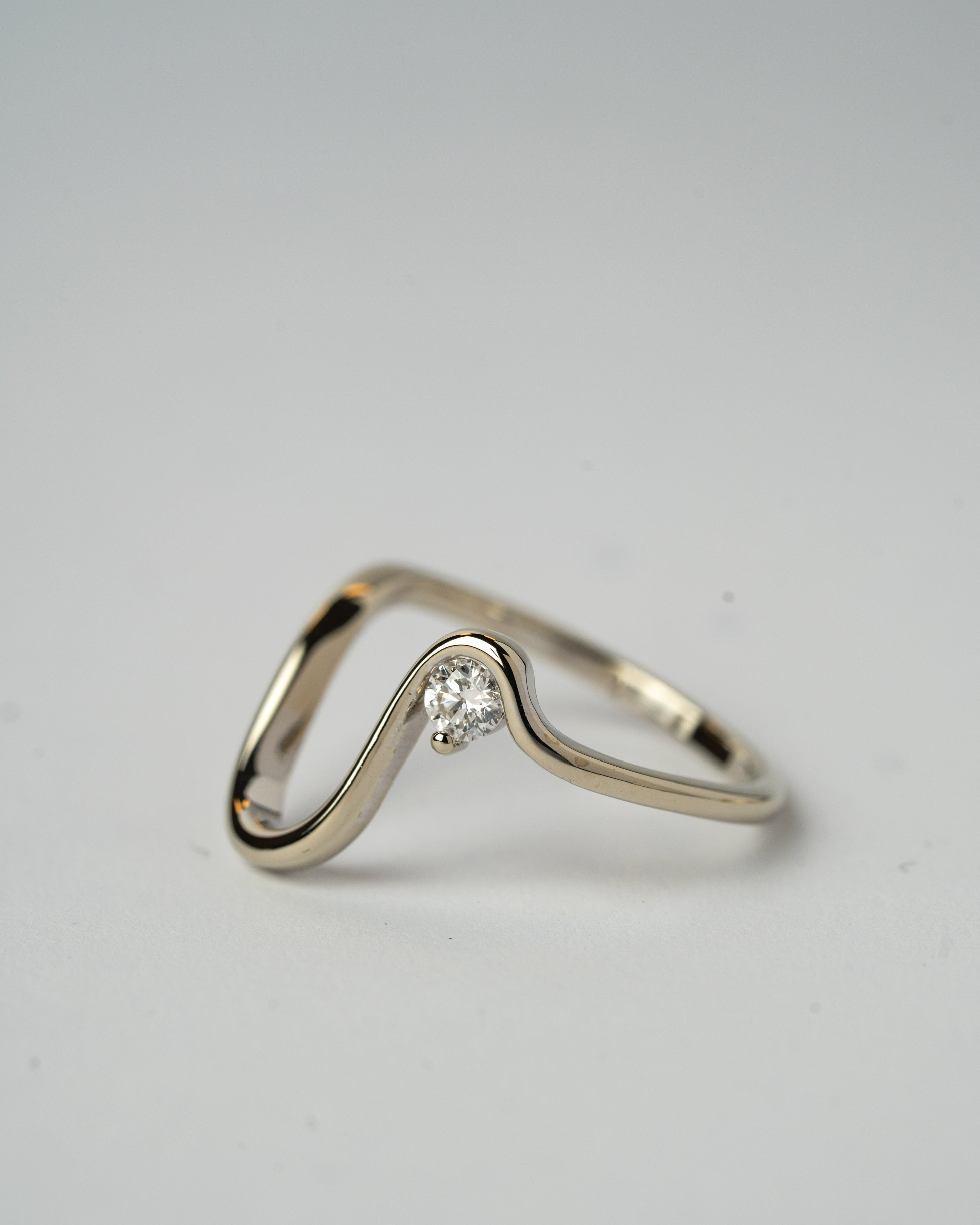 Gili - 14k Gold Ring Natural Diamond