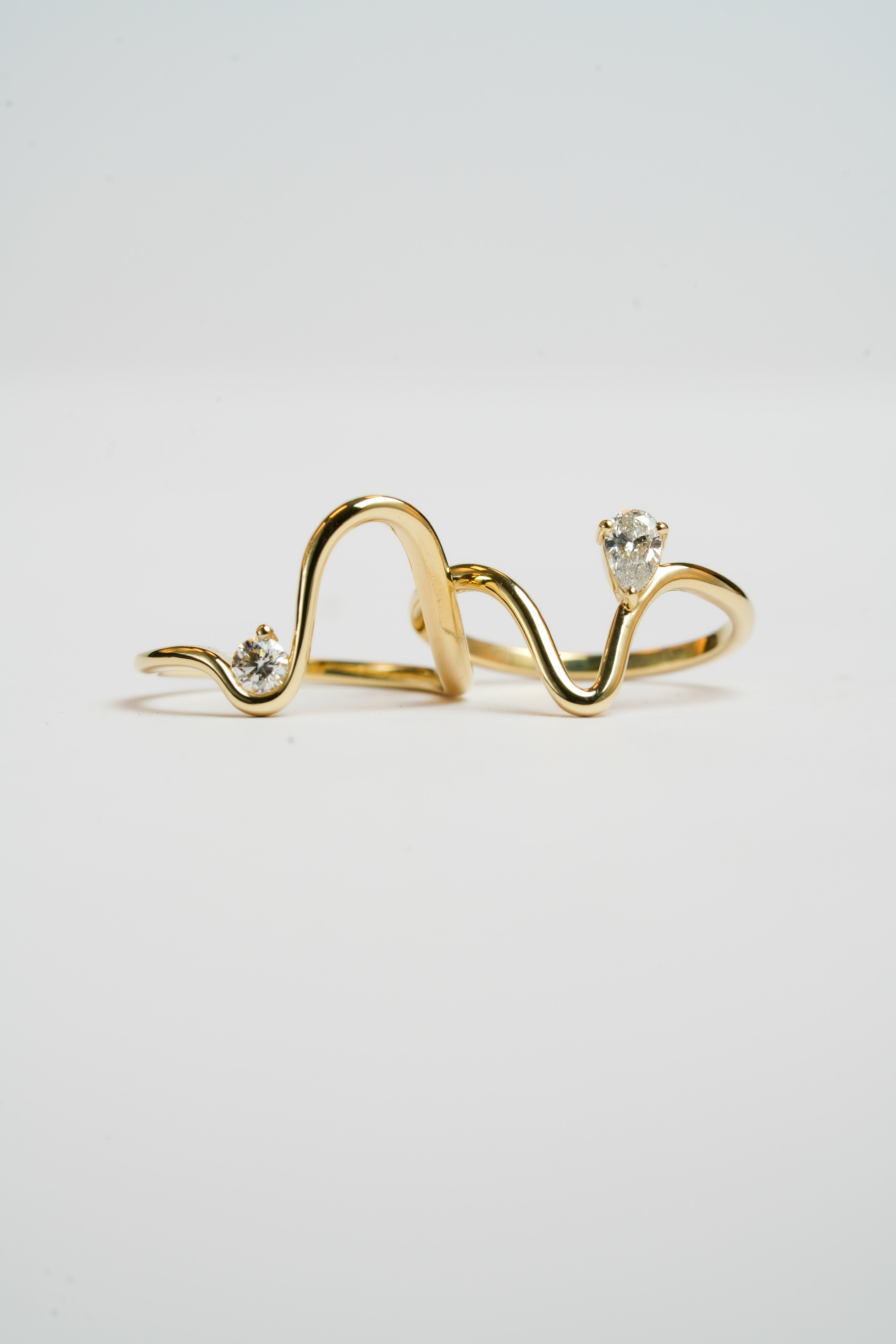 Gili - 14k Gold Ring Natural Diamond