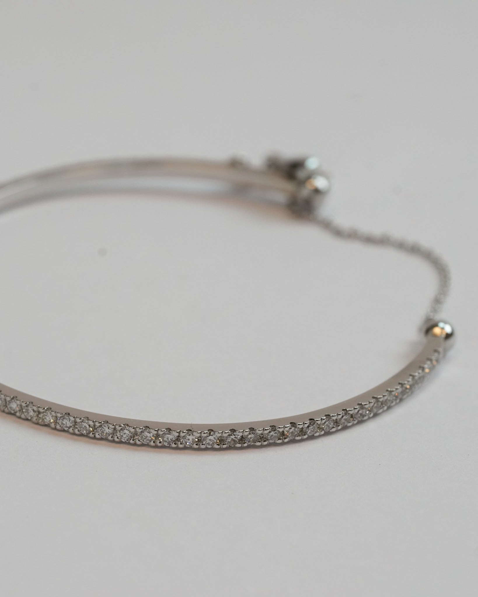 Semi-flexible bangle bracelet 1.5 ct natural diamonds