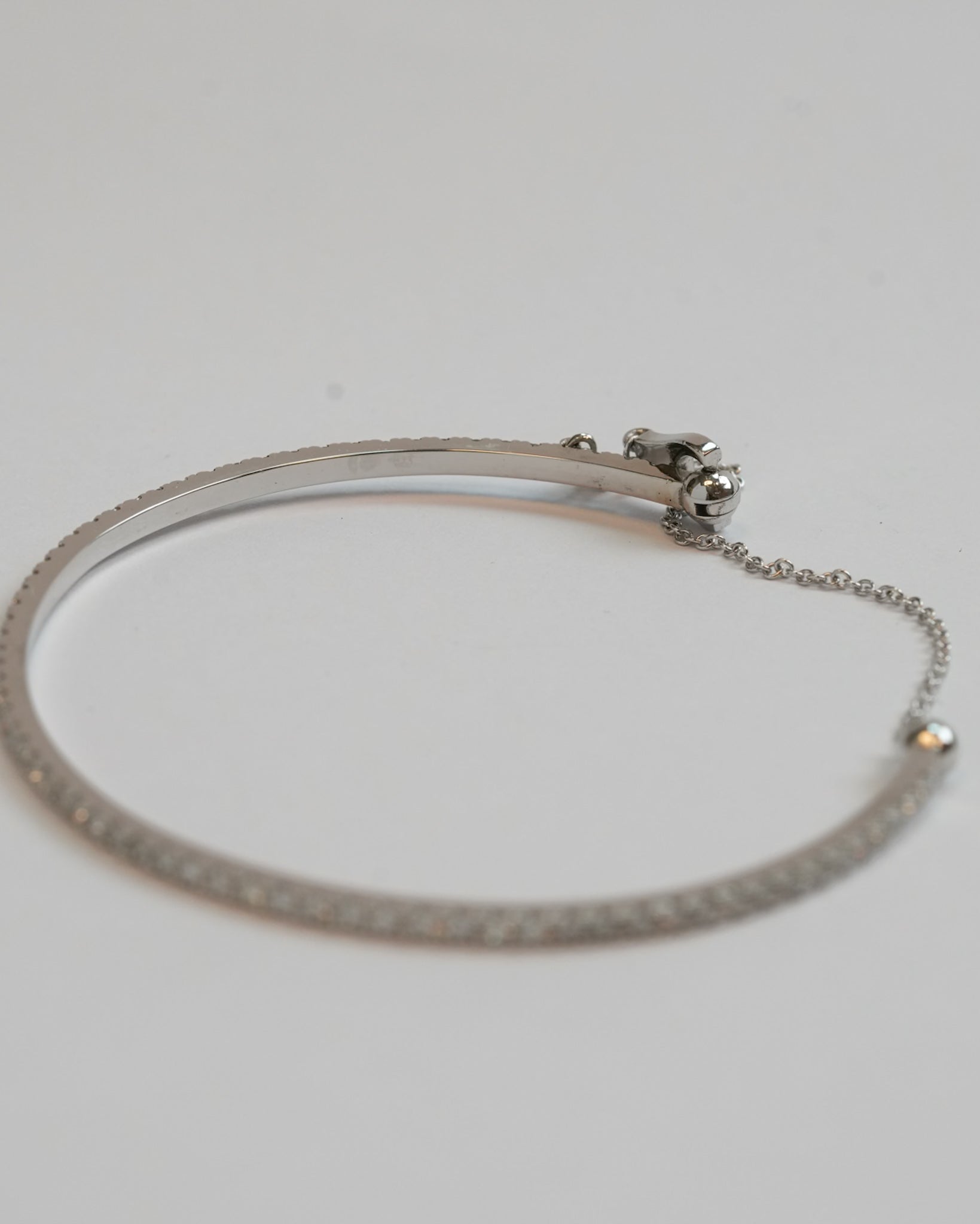 Semi-flexible bangle bracelet 1.5 ct natural diamonds