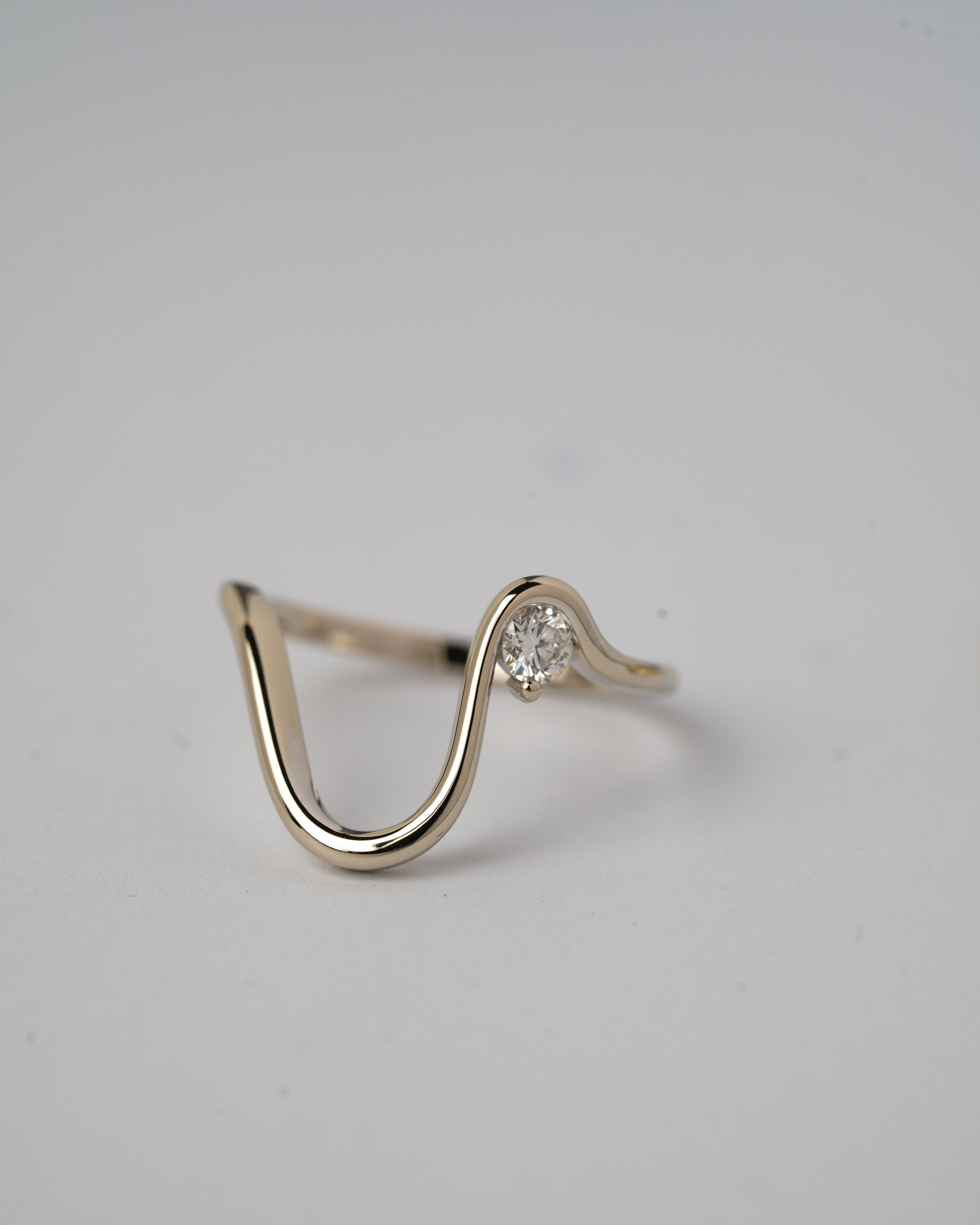 Gili - 14k Gold Ring Natural Diamond