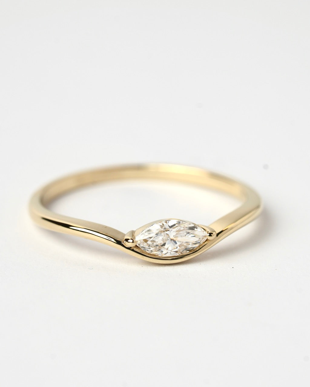 Motion slim 0.25 ct lab diamond in 14K gold