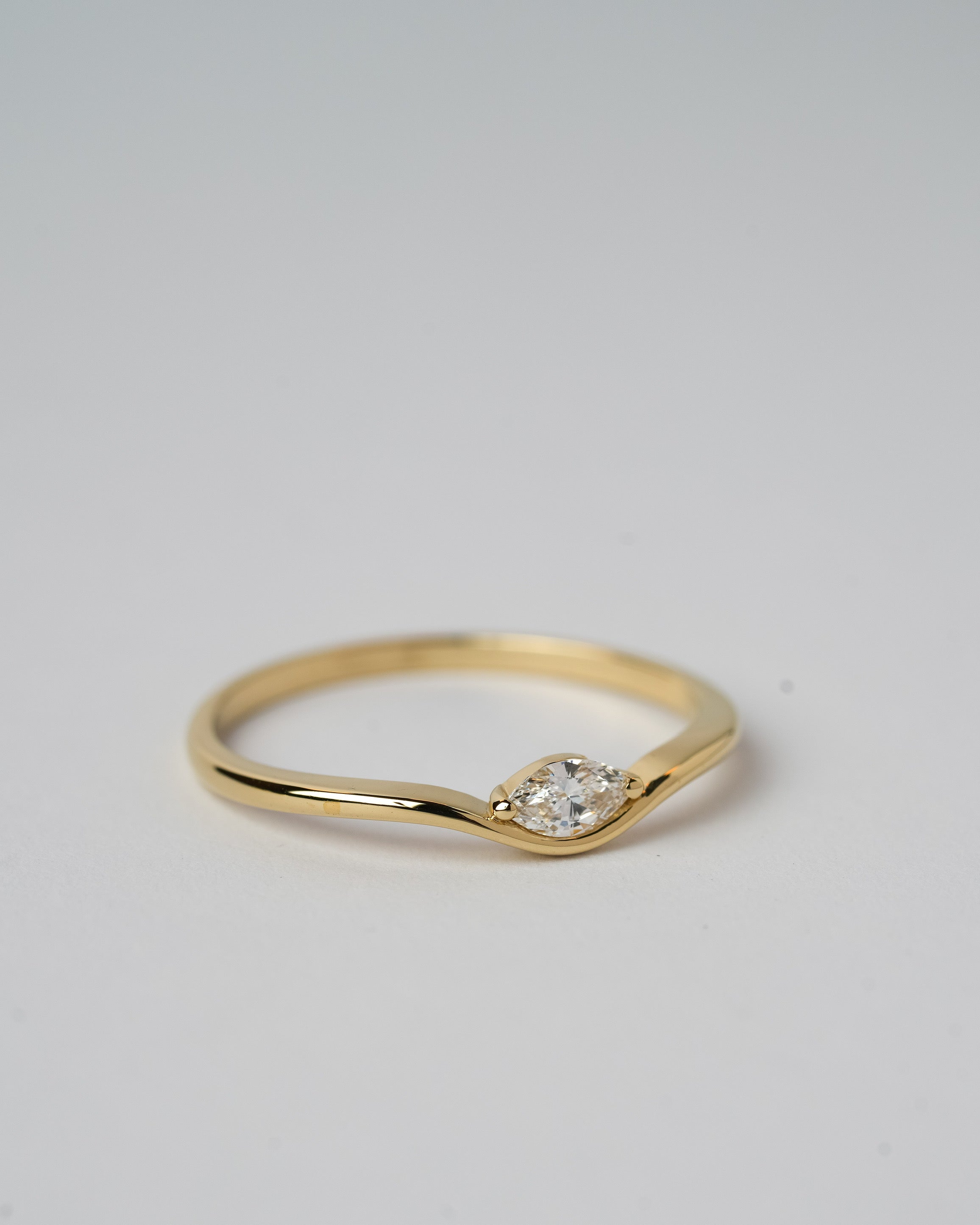 Motion slim 0.10 ct lab diamond in 14K gold