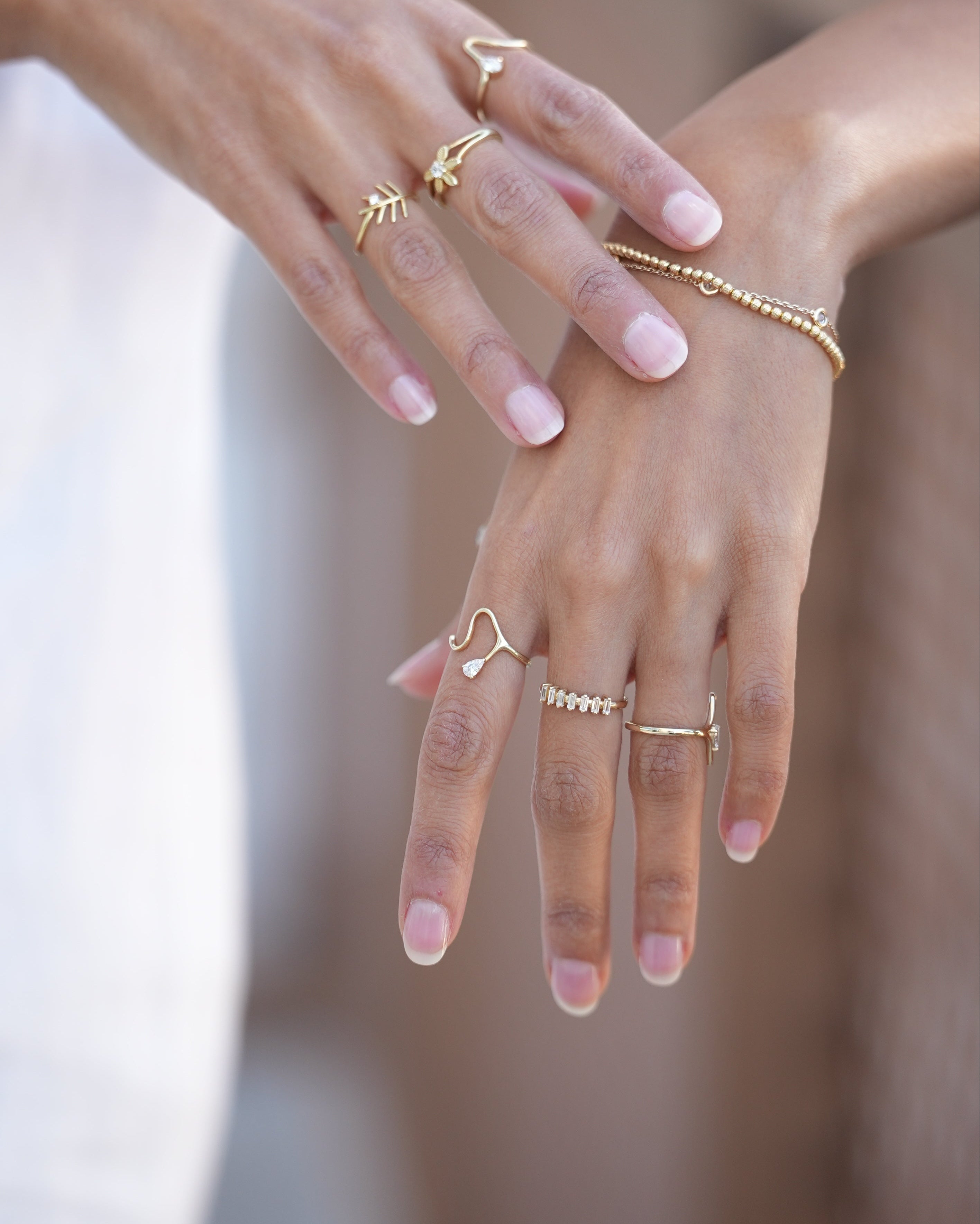 Vera – Gold Ring Natural Diamonds