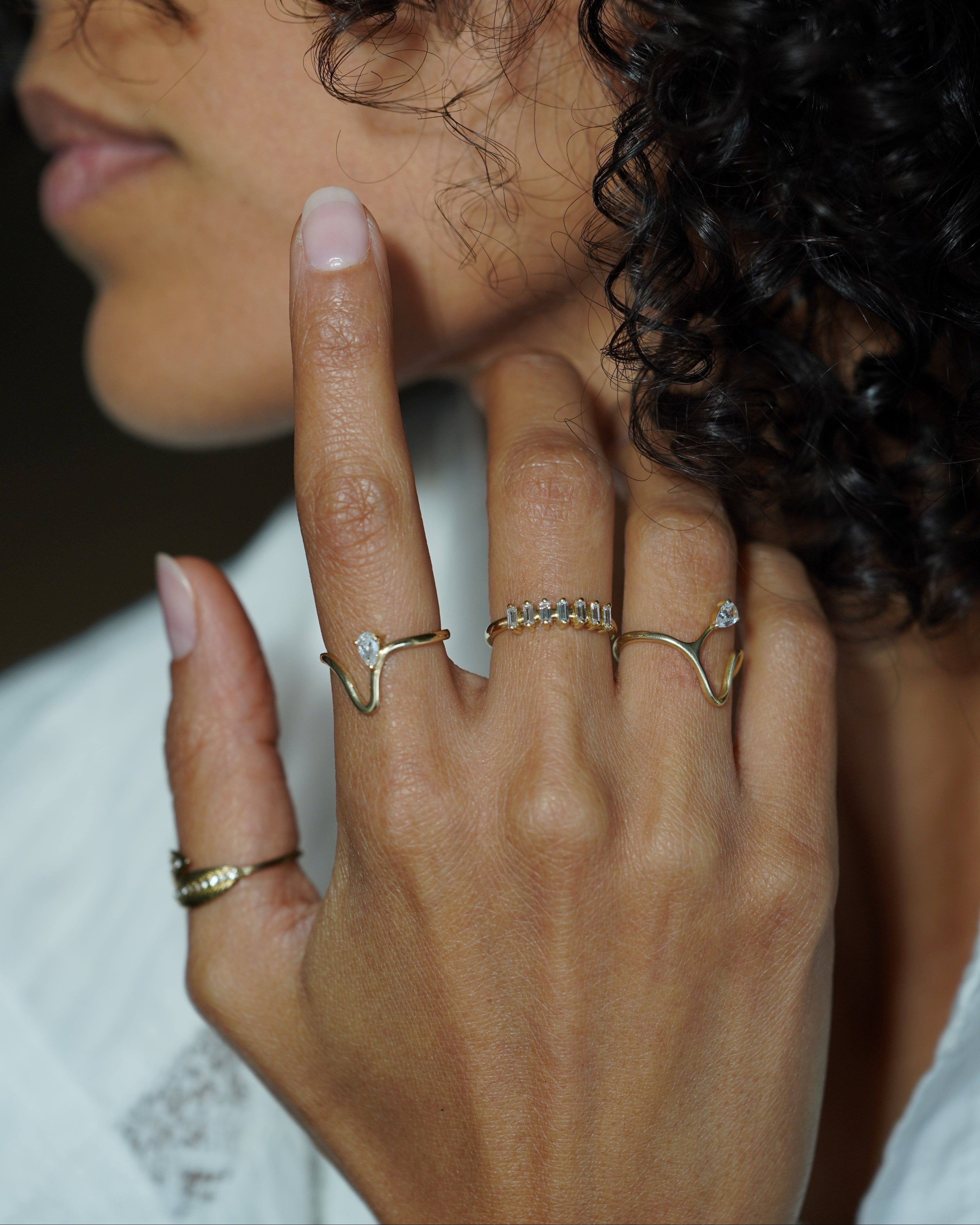 Wave - 14k Gold Ring  Natural Diamond